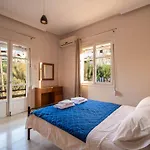 Apartment Sea Gem *
